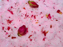 Load image into Gallery viewer, Rose Beauty