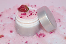 Load image into Gallery viewer, Rose Beauty