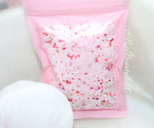 Load image into Gallery viewer, Royal Garden Botanical Bath Soak (100% Natural)