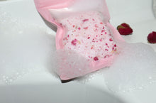 Load image into Gallery viewer, Royal Garden Botanical Bath Soak (100% Natural)