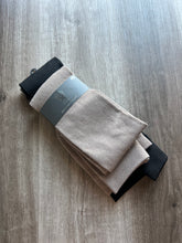 Load image into Gallery viewer, Vince Camuto 2 leggings taupe and black duo
