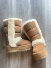 Load image into Gallery viewer, UGG CHILLAPEAK TALL CHESTNUT BOOTS size 5
