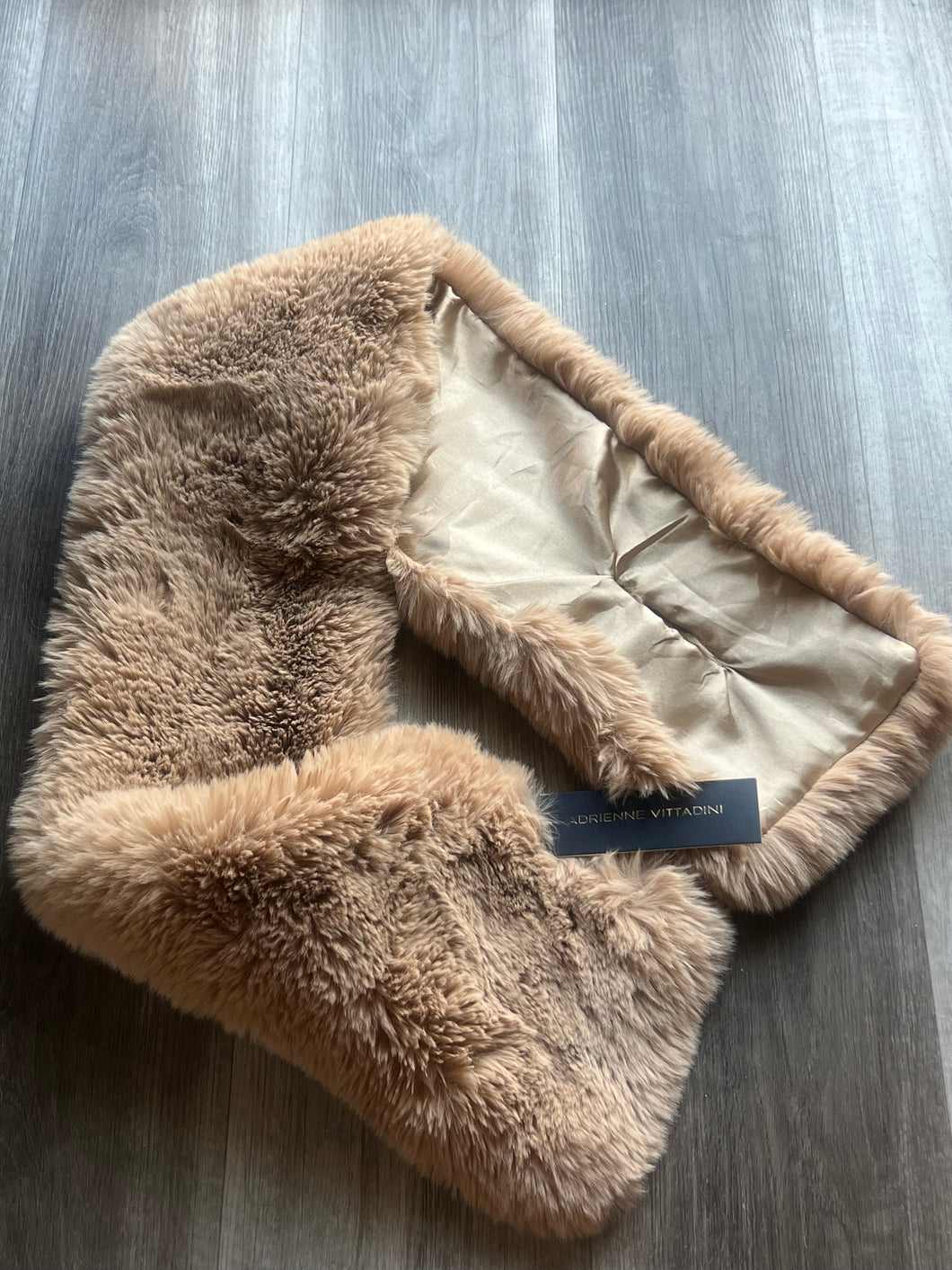 Fur scarf with satin interior