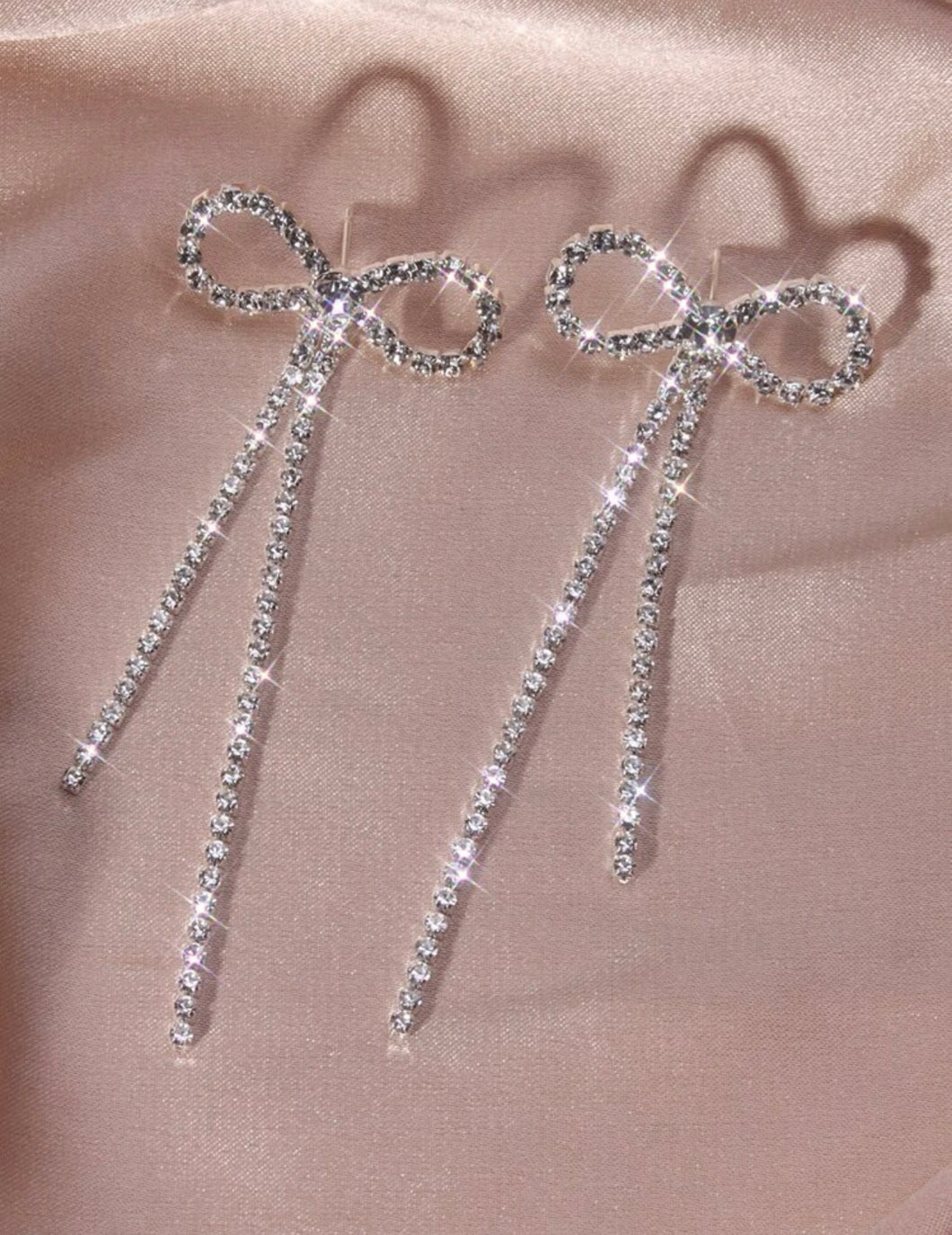 Ribbon earrings