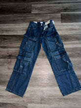 Load image into Gallery viewer, Size 28 cute cargo pants
