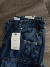 Load image into Gallery viewer, Size 28 cute cargo pants
