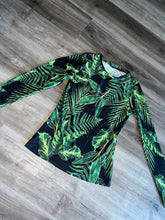 Load image into Gallery viewer, Jungle longsleeve size medium
